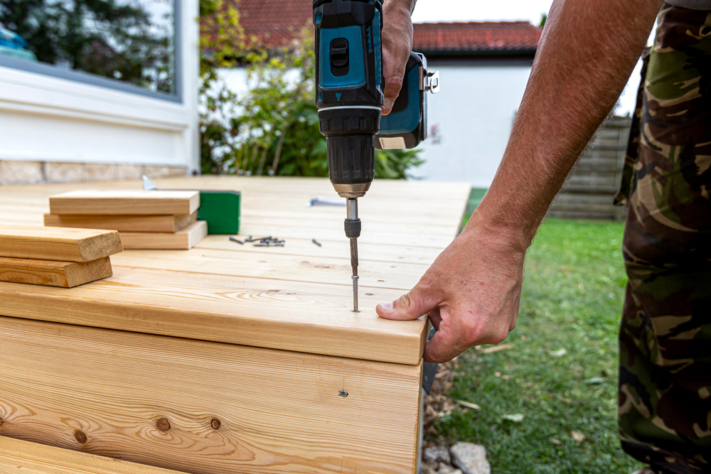 Construire ses meubles en bois de terrasse