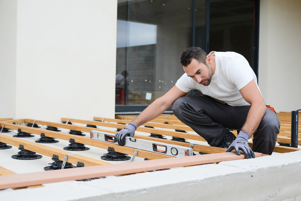 Installer une terrasse en bois et de qualité